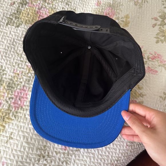 WKND Skateboards Black Blue Lion Embroidered Patch Logo Casual Men’s Hat Zumiez - Picture 4 of 4